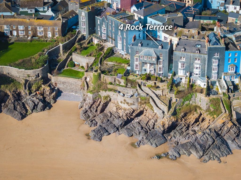 7 bed semi-detached house for saleSt Julian Street, Tenby SA70