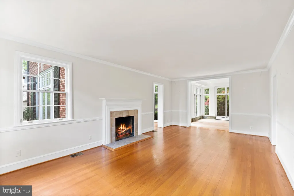 4530 Dexter Street NW, Washington, DC 20007 photo 3