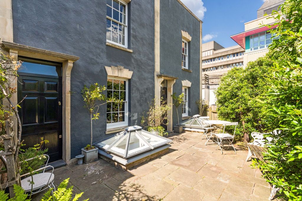 4 bed detached house for saleGloucester Place, Bristol BS2