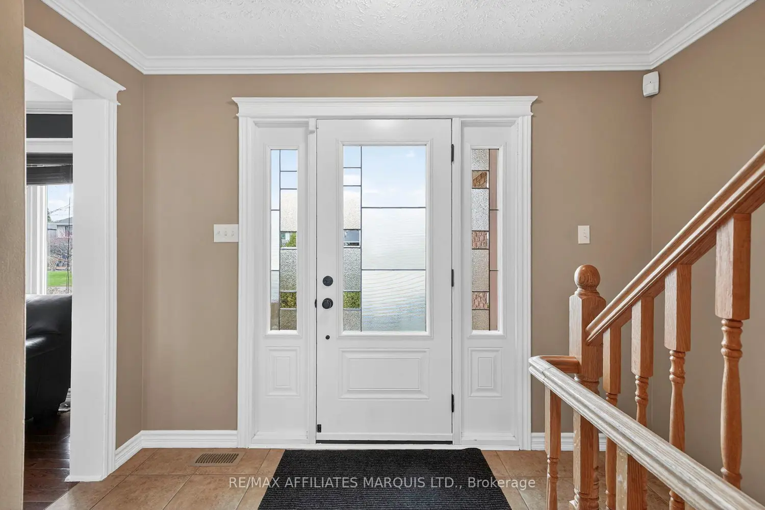 1337 Patricia Place photo 2