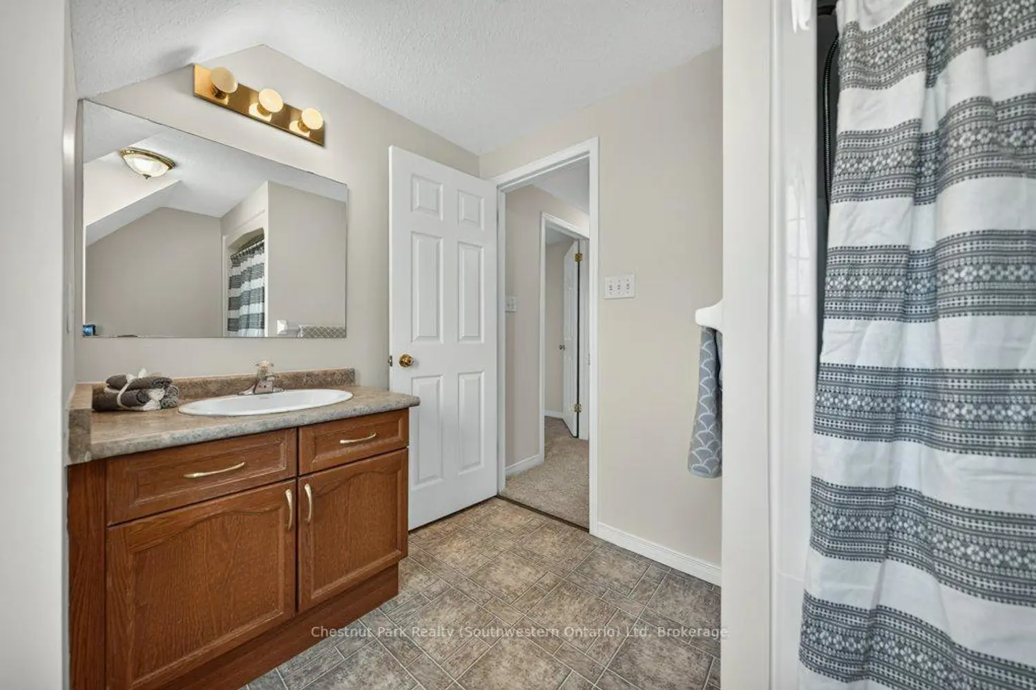 58 Cedarvale Avenue photo 2
