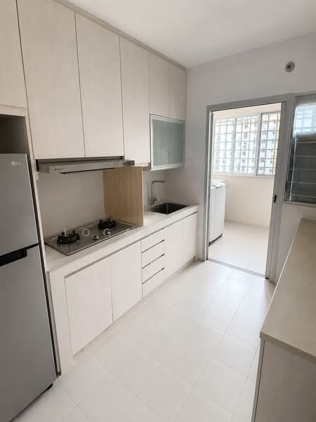 164B Rivervale Crescent photo 5