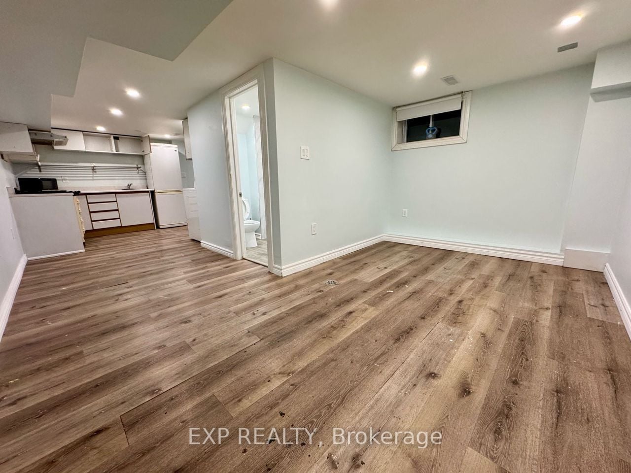 LOWER-96 Hiawatha Road, Toronto, ON, M4L 2X8