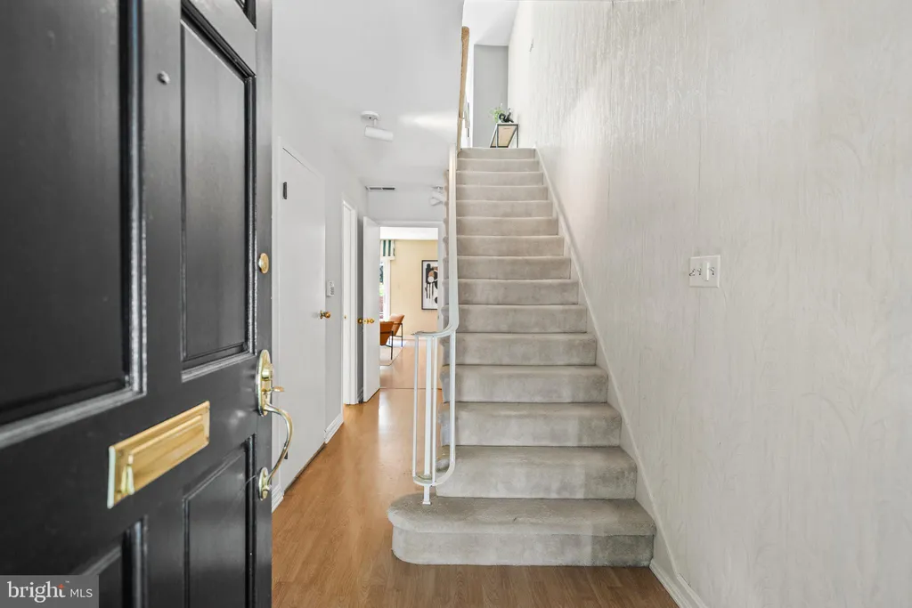 413 D Street SE, Washington, DC 20003 photo 4