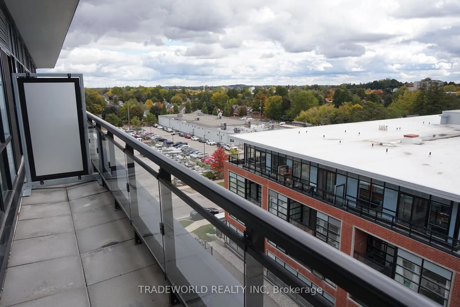 15 Prince Albert Boulevard 619 photo 5