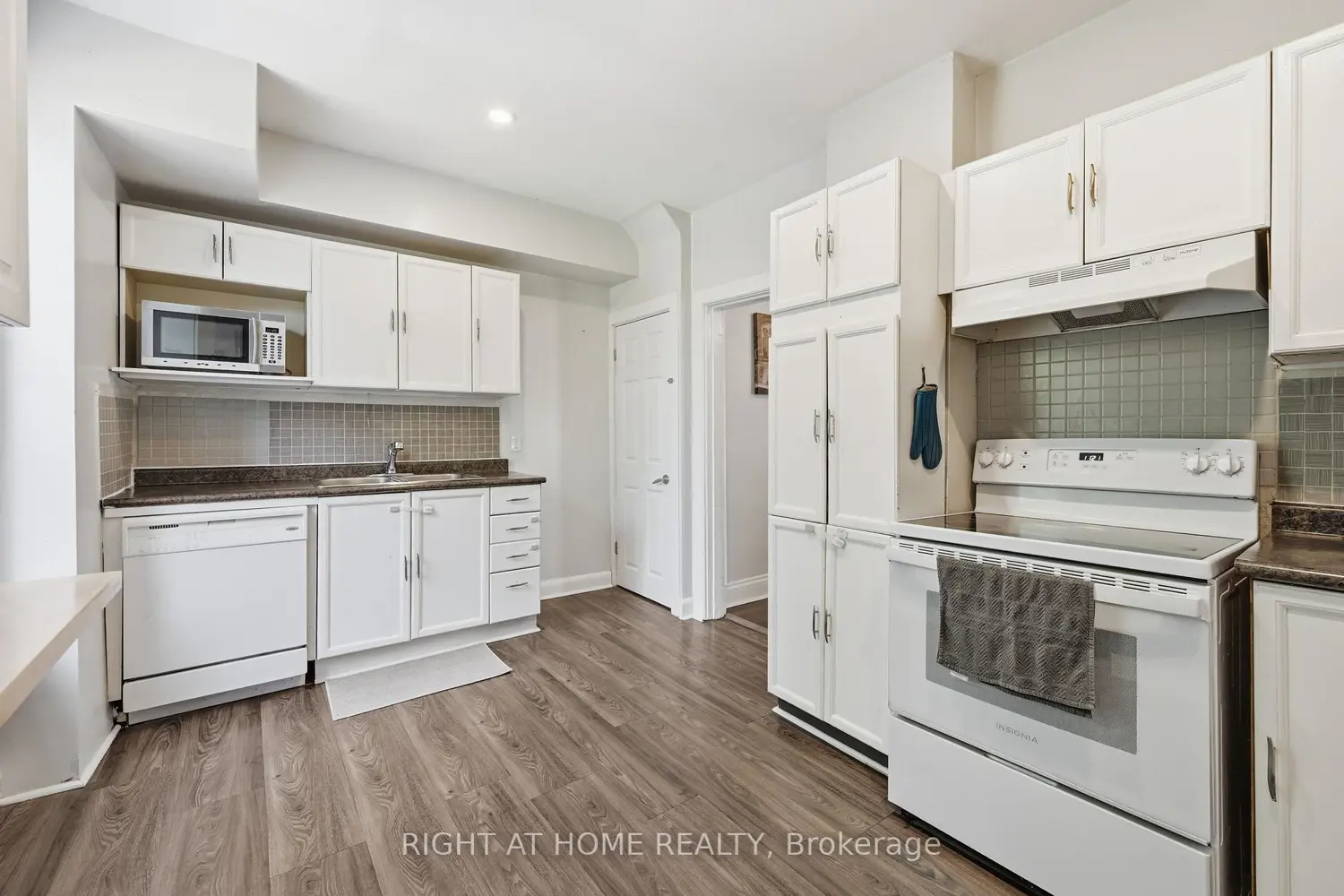 69 Hillyard Street photo 4