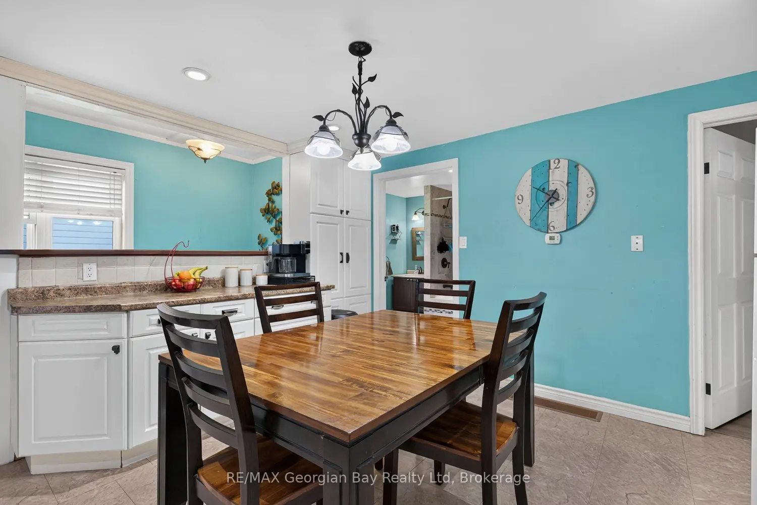 676 3Rd Avenue photo 5
