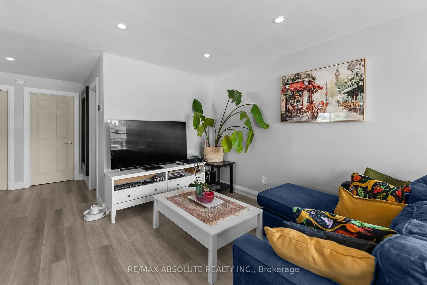 20 Sullivan Crescent photo 2