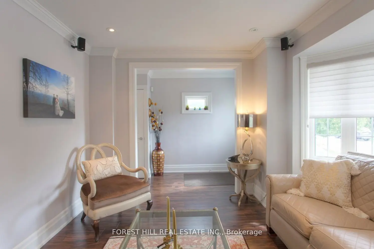 136 Hollywood Avenue photo 2