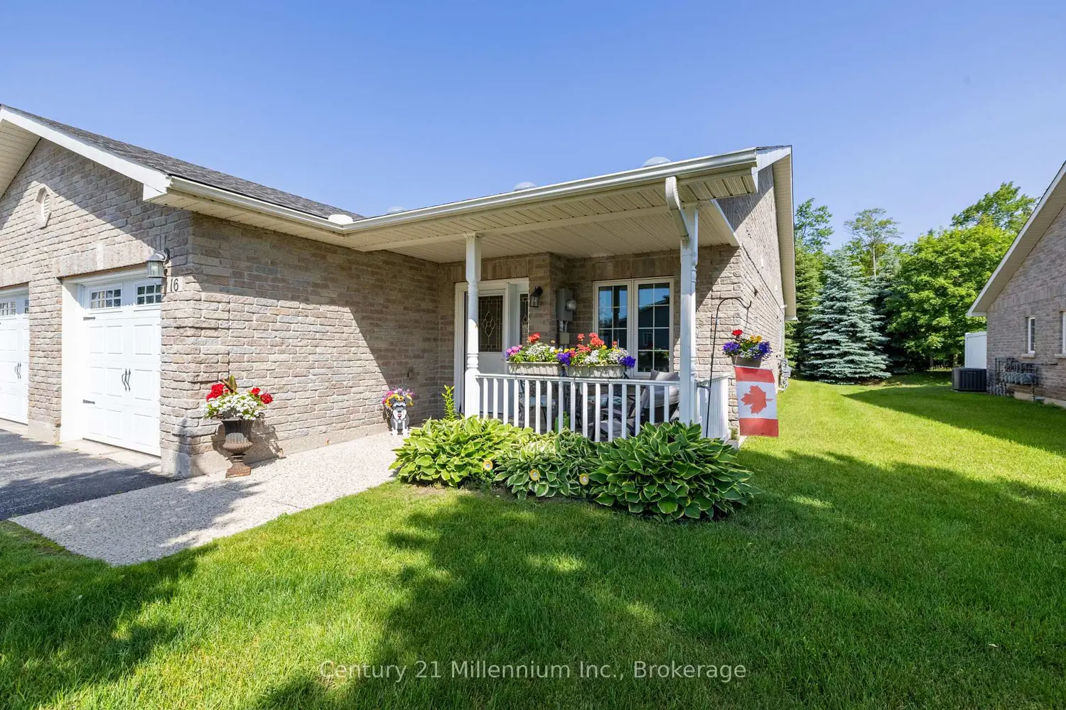 16 Clover Court photo 3