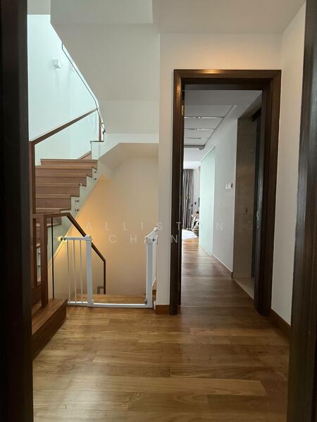 255 Greenwood Avenue photo 3