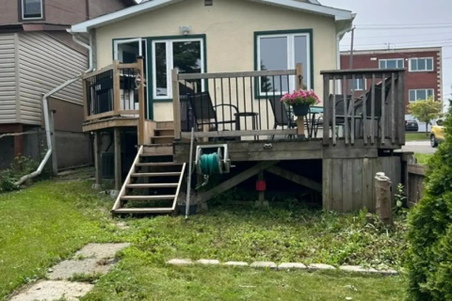 490 Van Norman photo 2