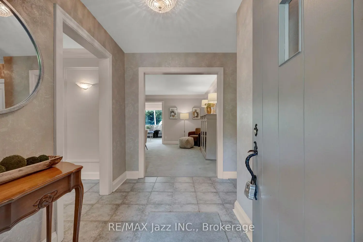 630 Brookside Drive photo 3