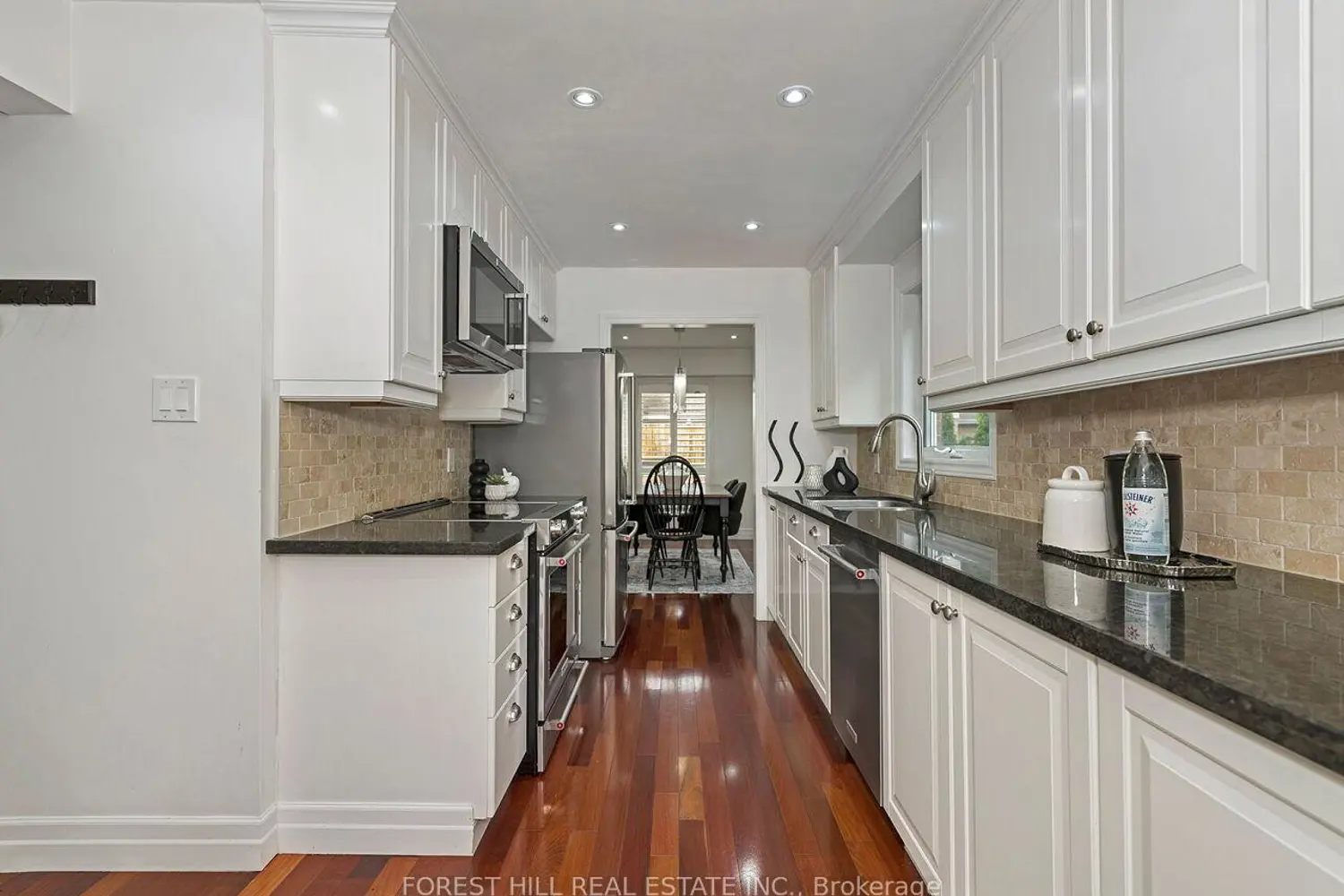 148 Chalmers Street photo 3
