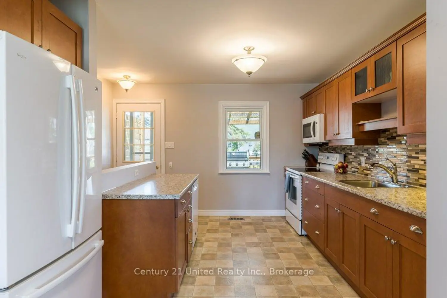 470 O'connell Road photo 4