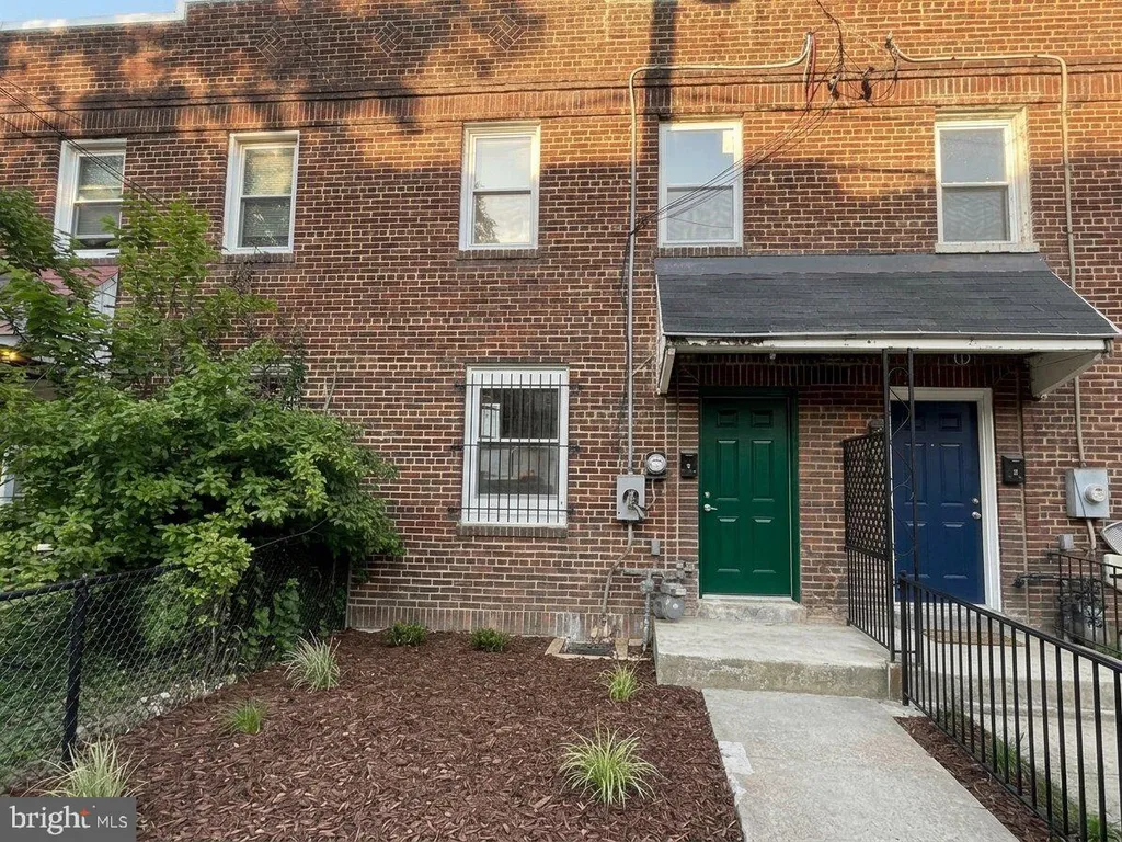 1837 Corcoran Street NE, Washington, DC 20002