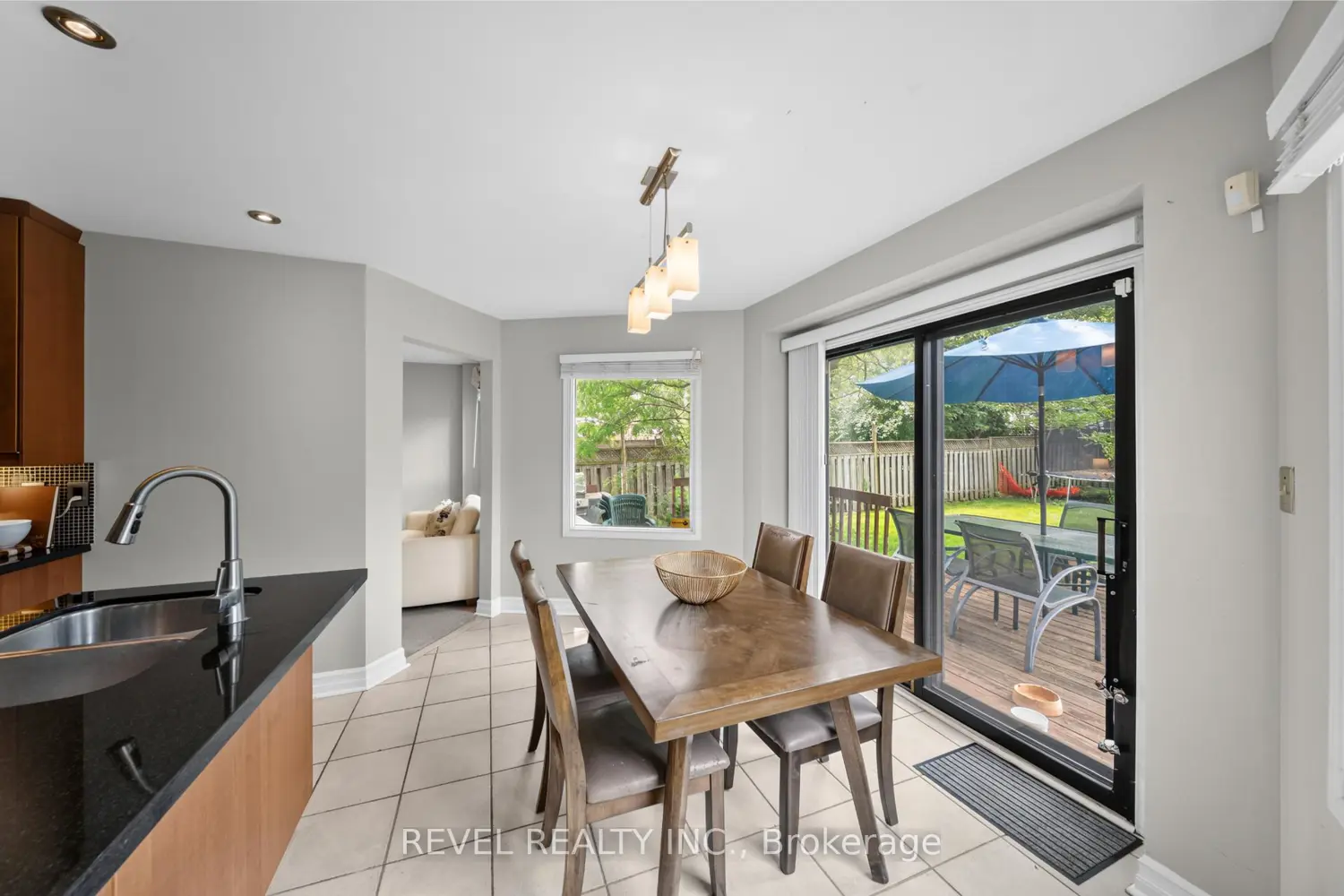 4315 Credit Pointe Drive photo 4