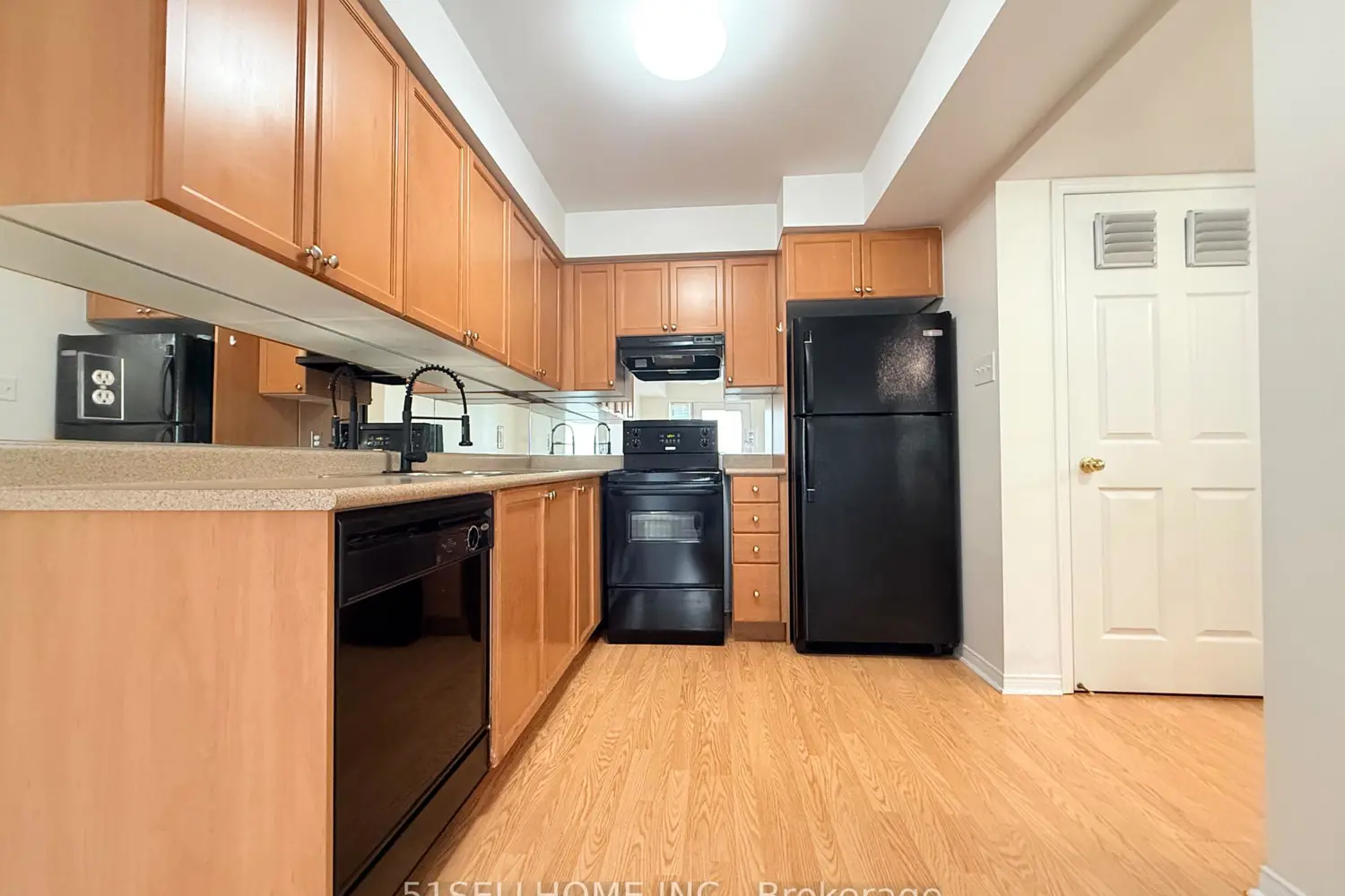 4975 Southampton Drive 195 photo 4