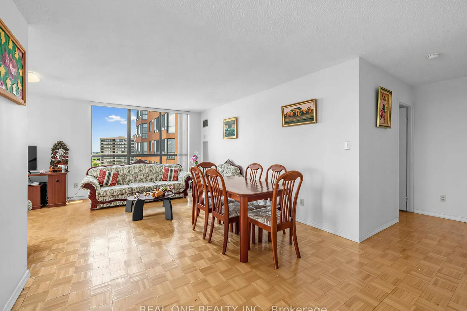 75 Bamburgh Circle 1721 photo 5