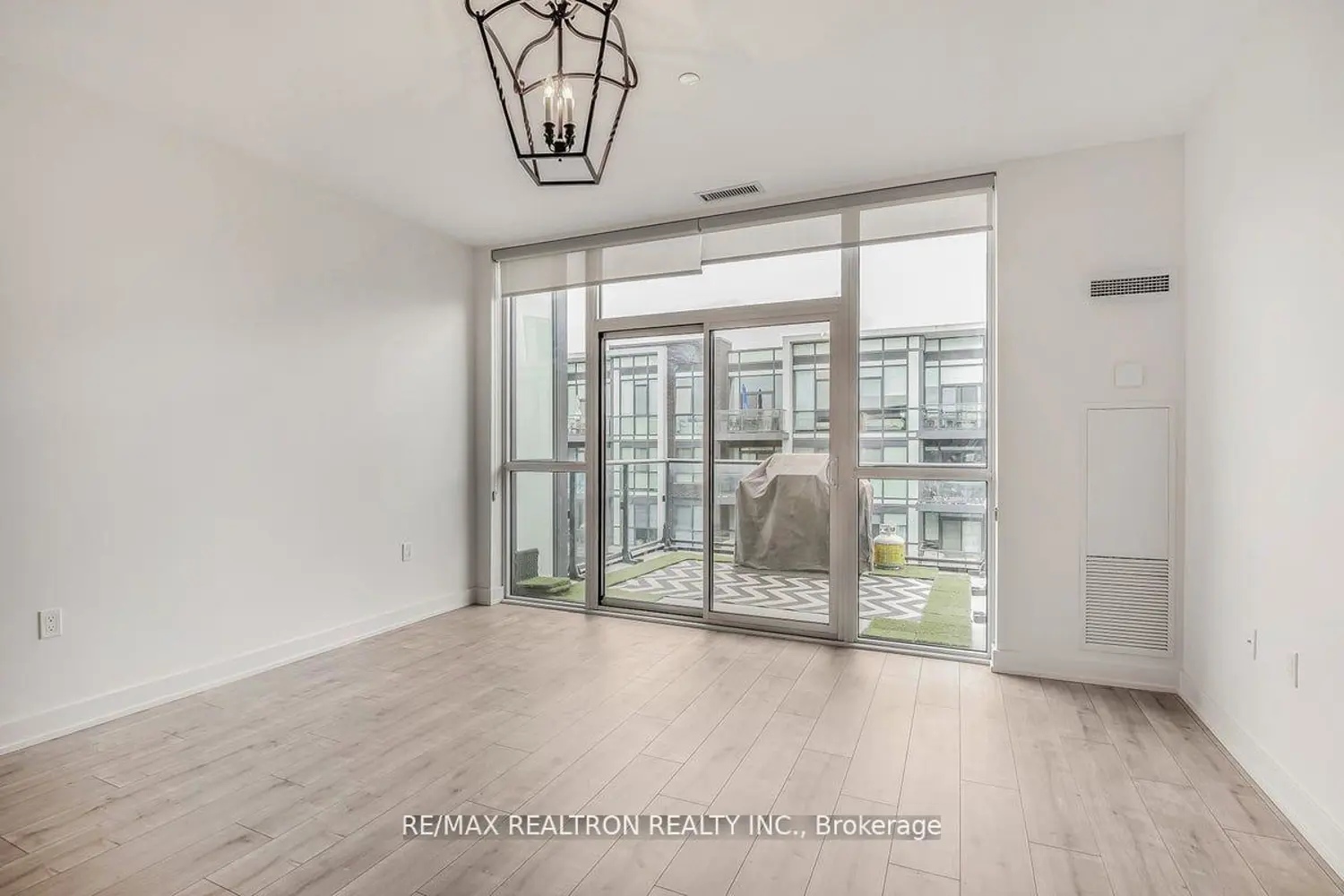375 Sea Ray Avenue 437 photo 3