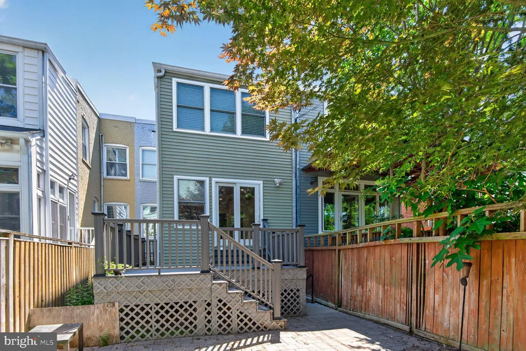 5338 41st Street NW, Washington, DC 20015