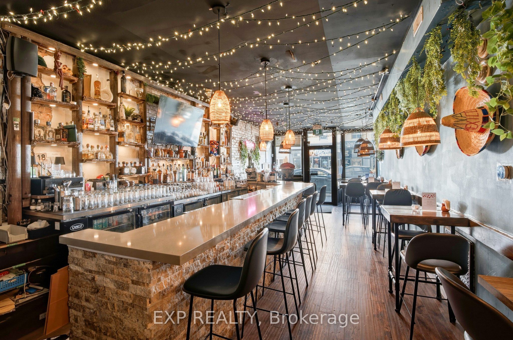 1263 Queen Street W, Toronto, ON, M6K 1L5
