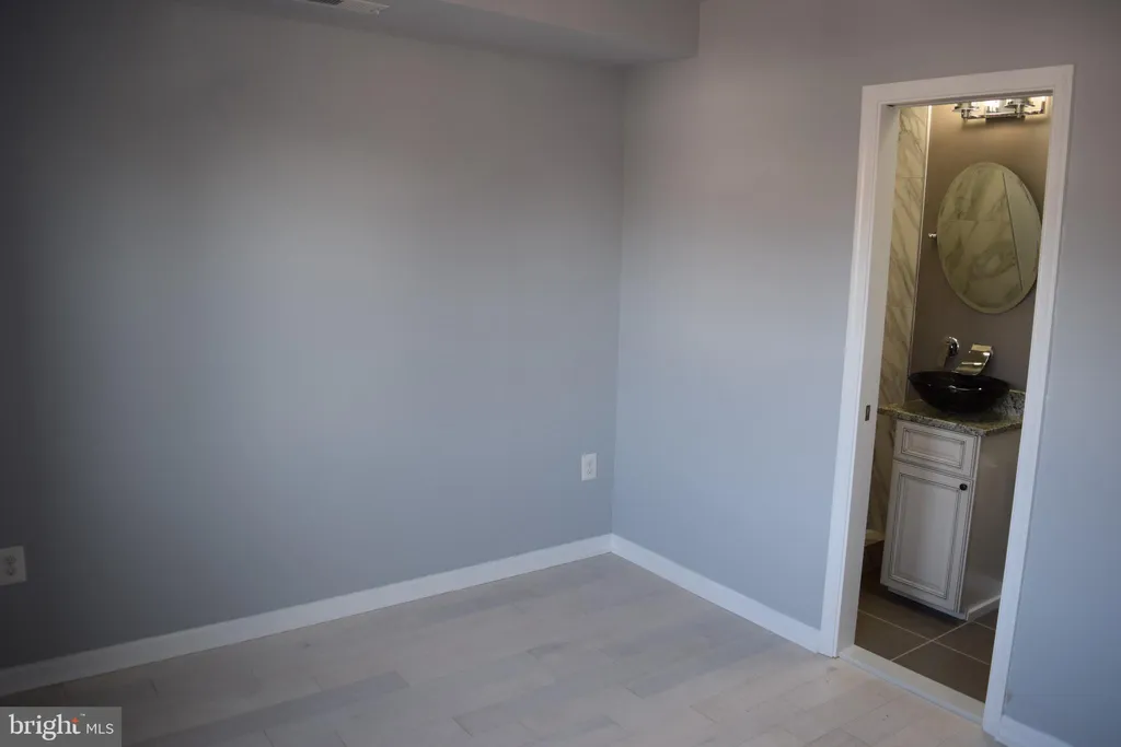 1705 Montello Avenue NE Unit A, Washington, DC 20002 photo 3