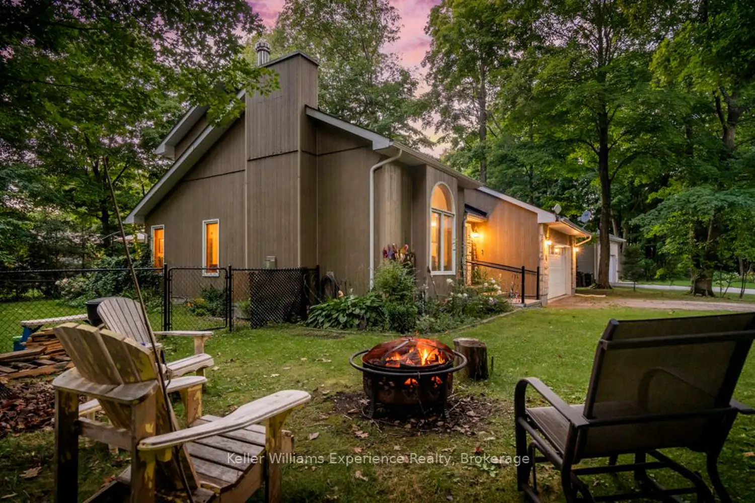14 Oneida Crescent
