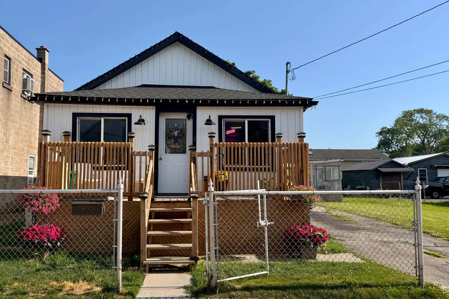 314 Broadway Street photo 2