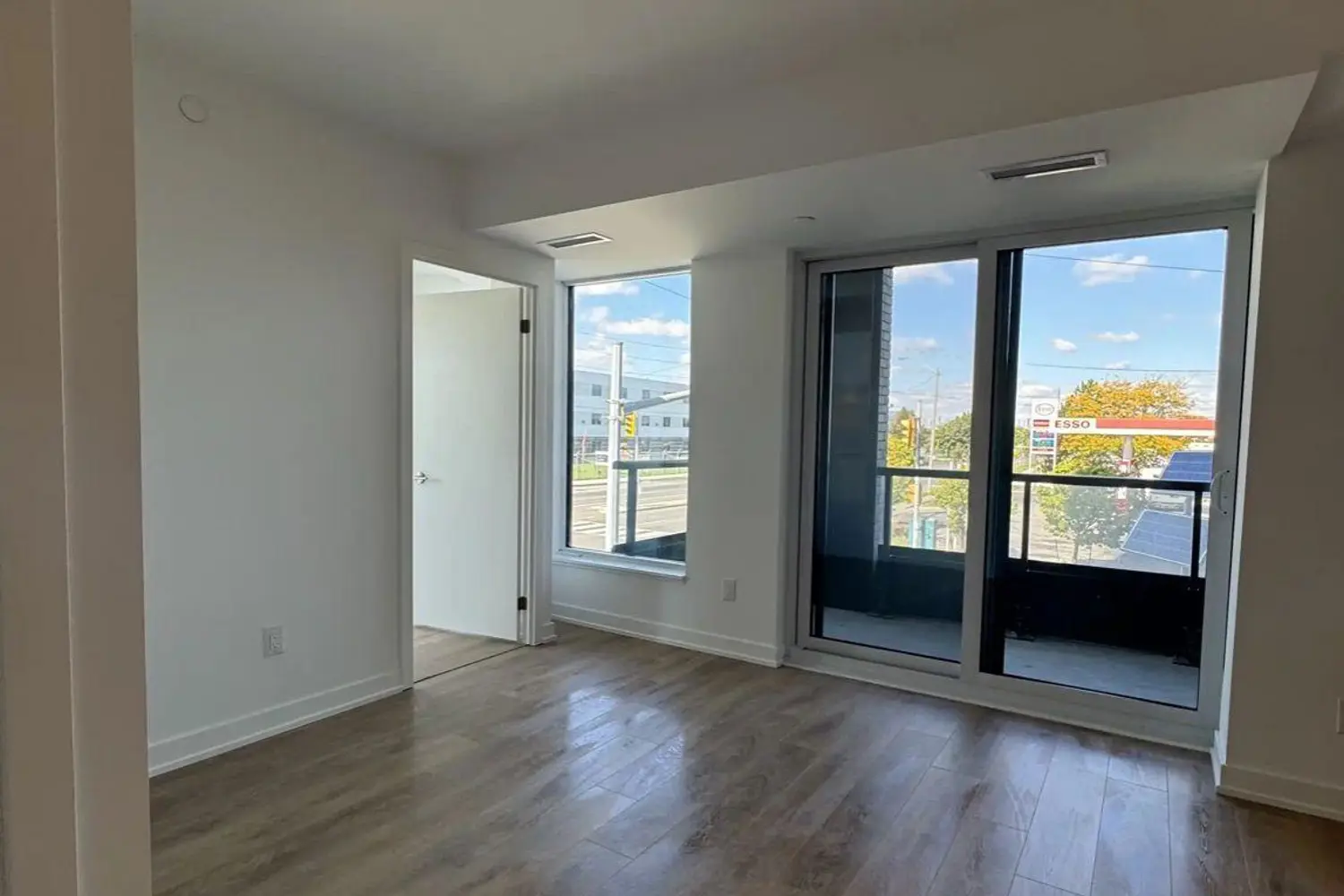 1100 Sheppard Avenue 225 photo 4
