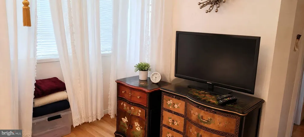 1 Scott Circle NW Unit 6, Washington, DC 20036 photo 5
