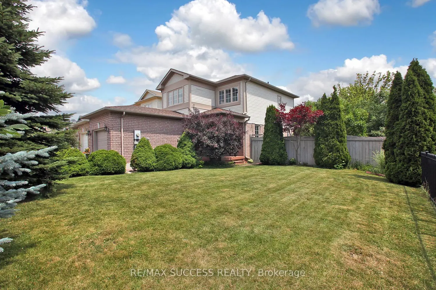34 Greengrove Way photo 3