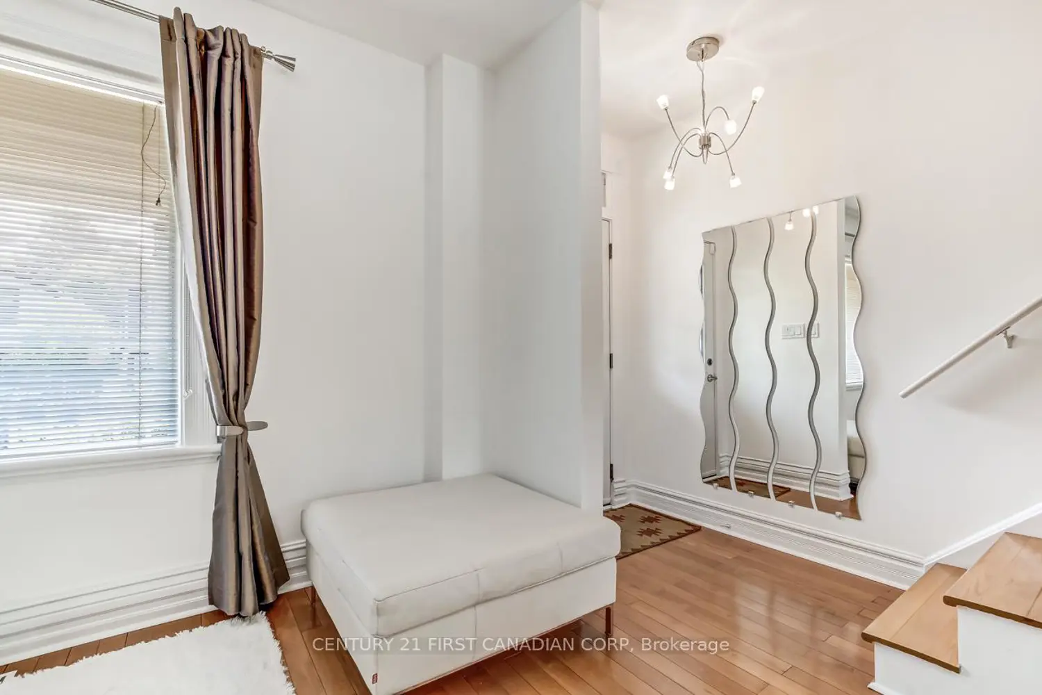 103 Edward Street photo 4