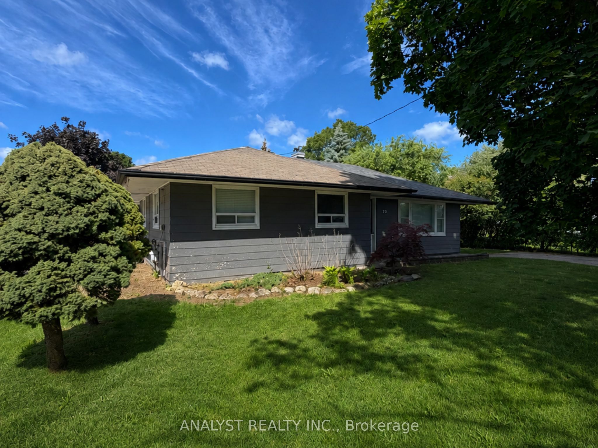 70 Simmons Street, Vaughan, ON, L4H 4K1