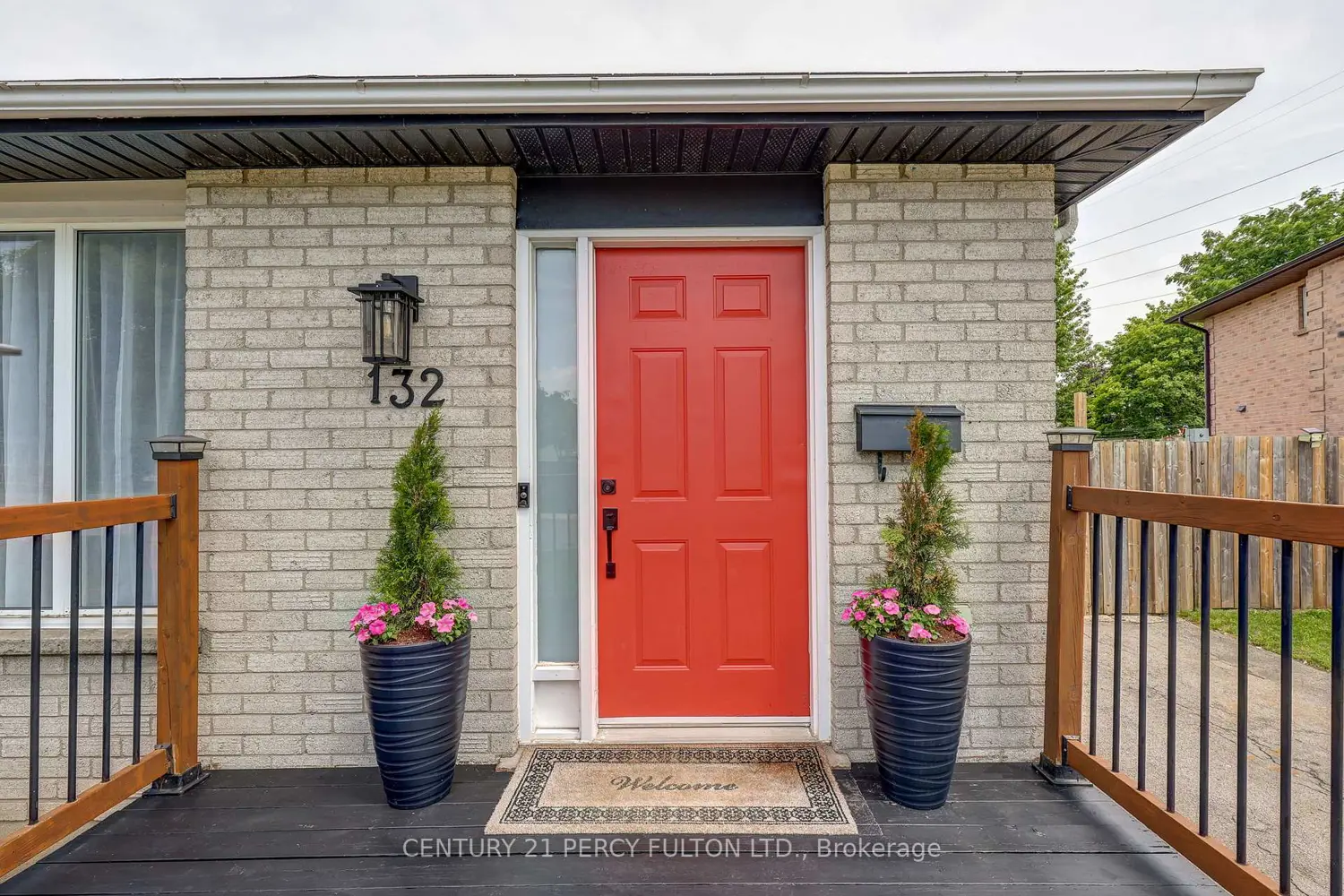 132 Sundridge Crescent photo 3