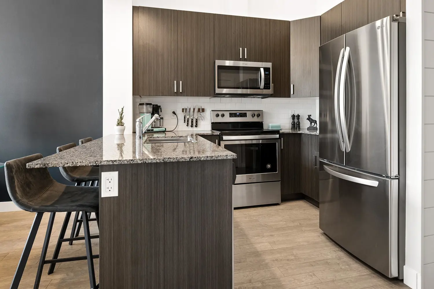 100 Garment Street 201 photo 3