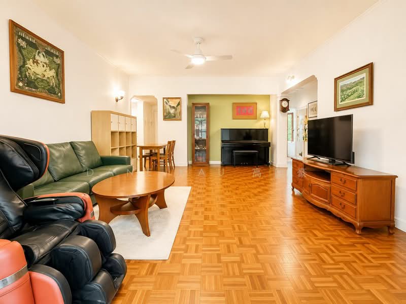 1 Ridgewood Close