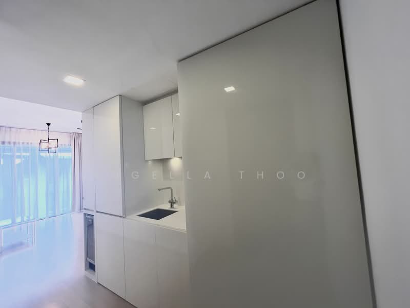 8 Enggor Street photo 4