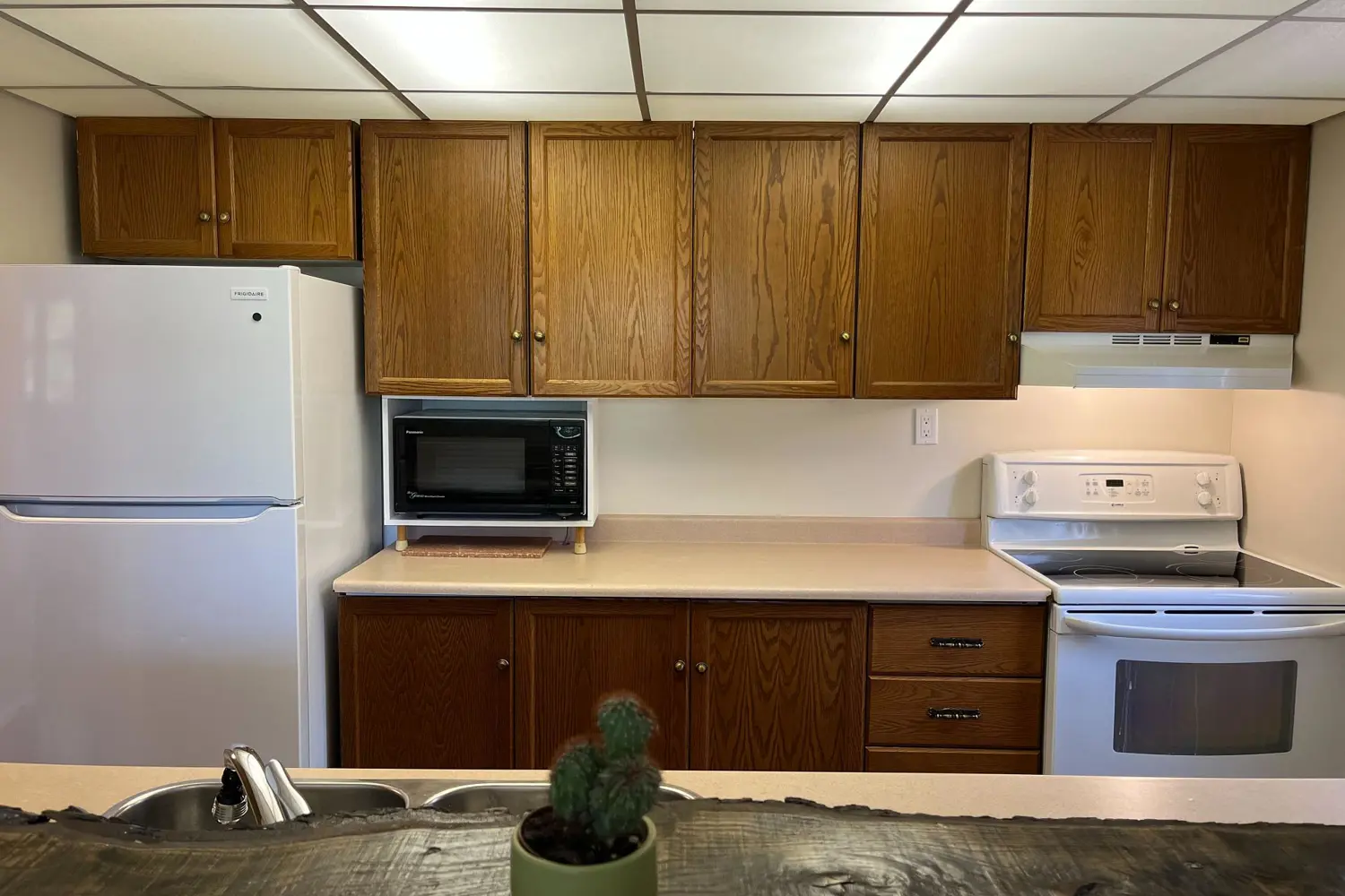 72 Lakeshore Road photo 5