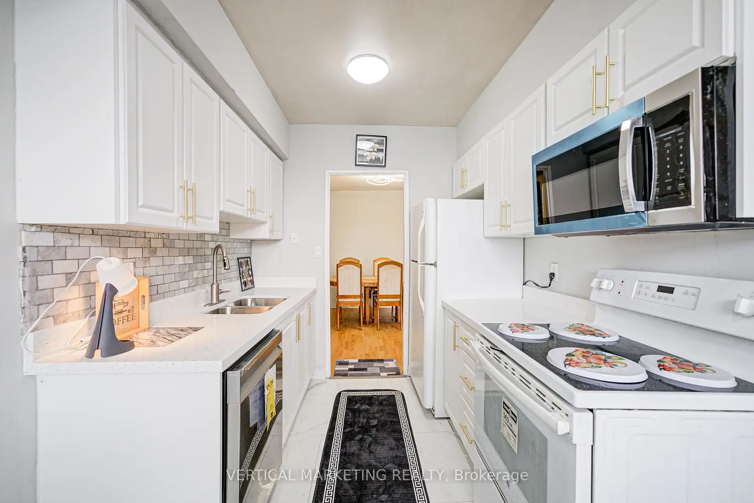 20 Gilder Drive Ph07 photo 3