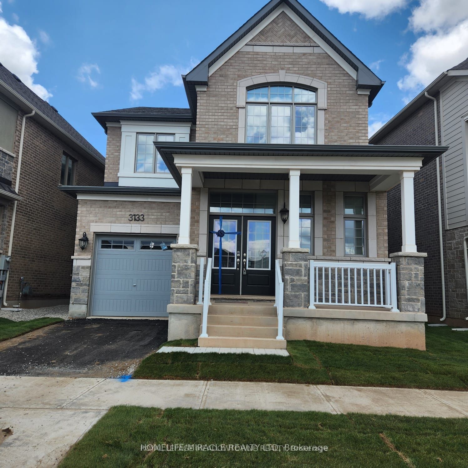 3133 Moss Gardens, Oakville, ON, L6M 4L8