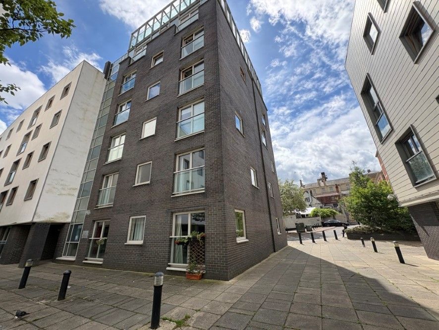 2 bed flat for sale63 Greyfriars Road, Norwich, Norfolk NR1