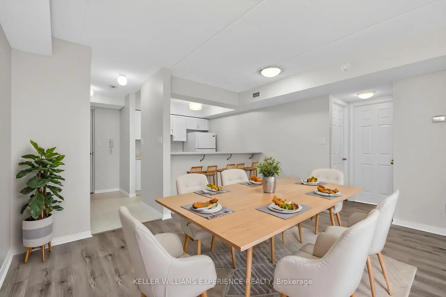 107 Bond Street 208 photo 4