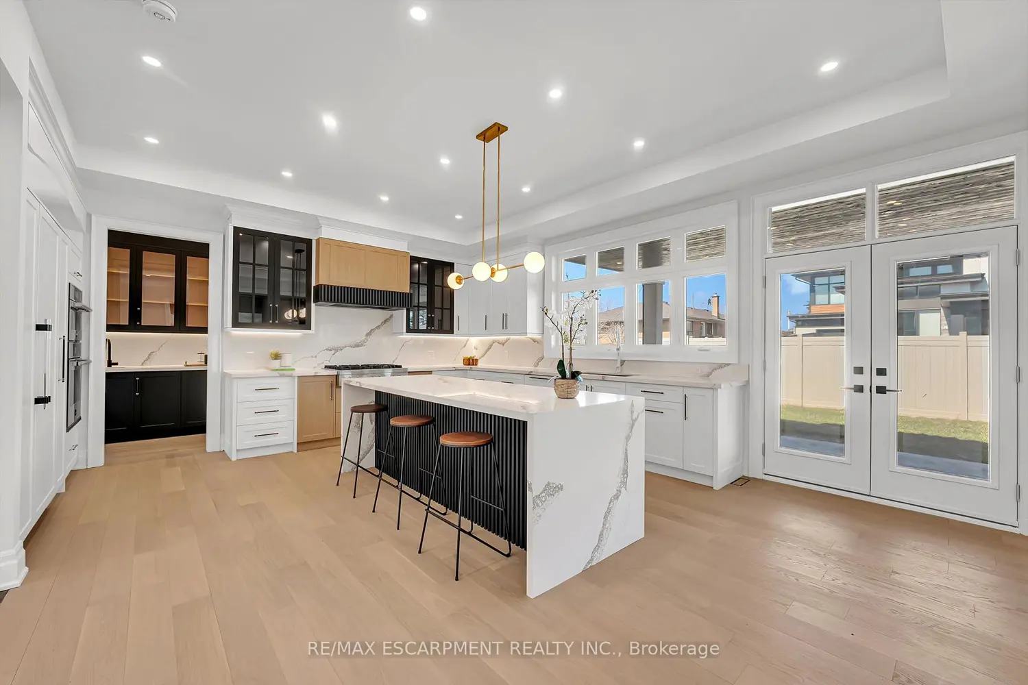 383 Wadsworth Street photo 4