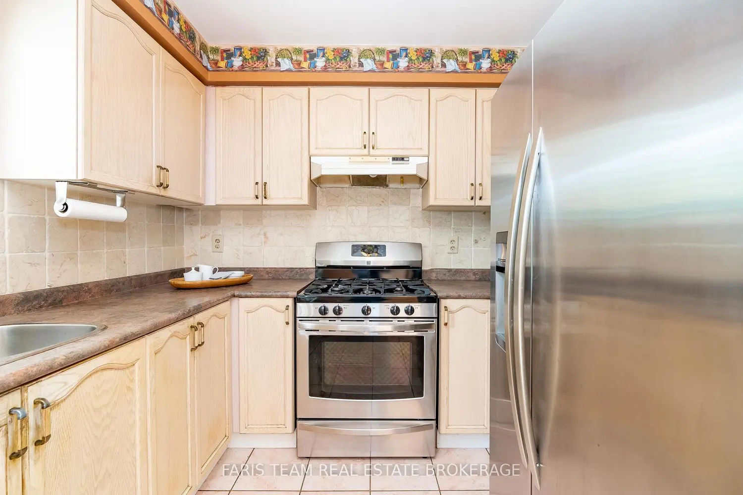 230 Mary Anne Drive photo 3