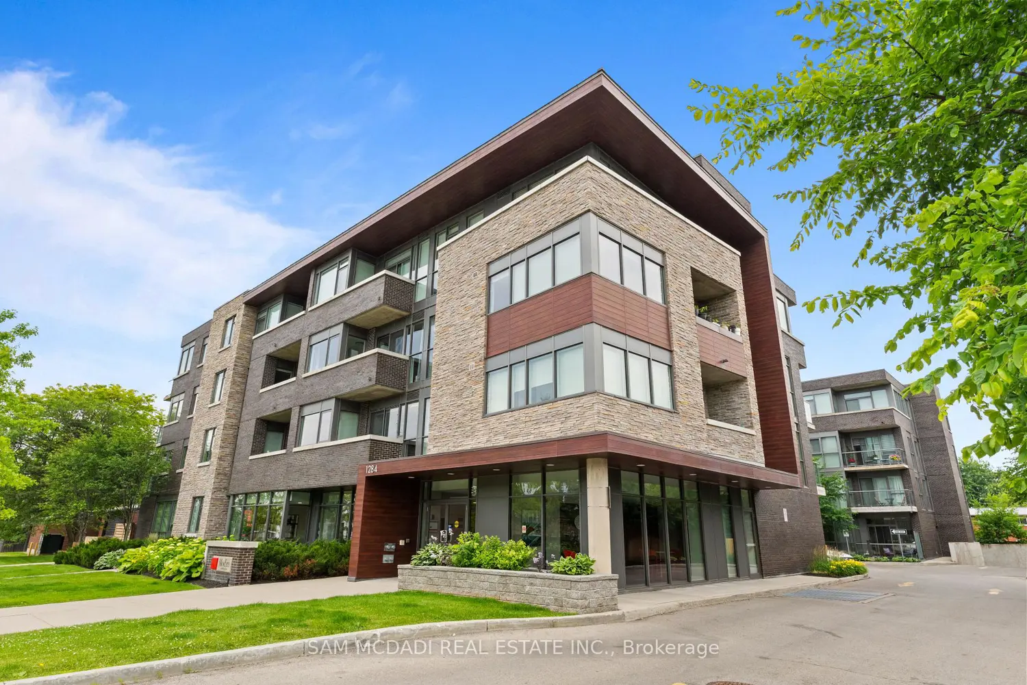 1284 Guelph Line 115