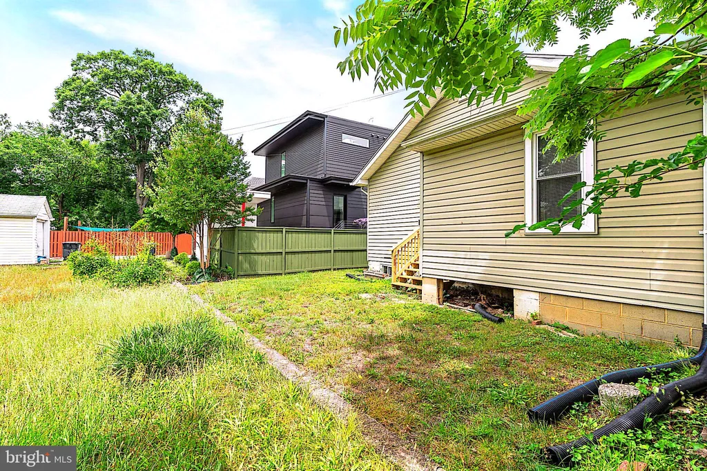 302 Quackenbos Street NW, Washington, DC 20011
