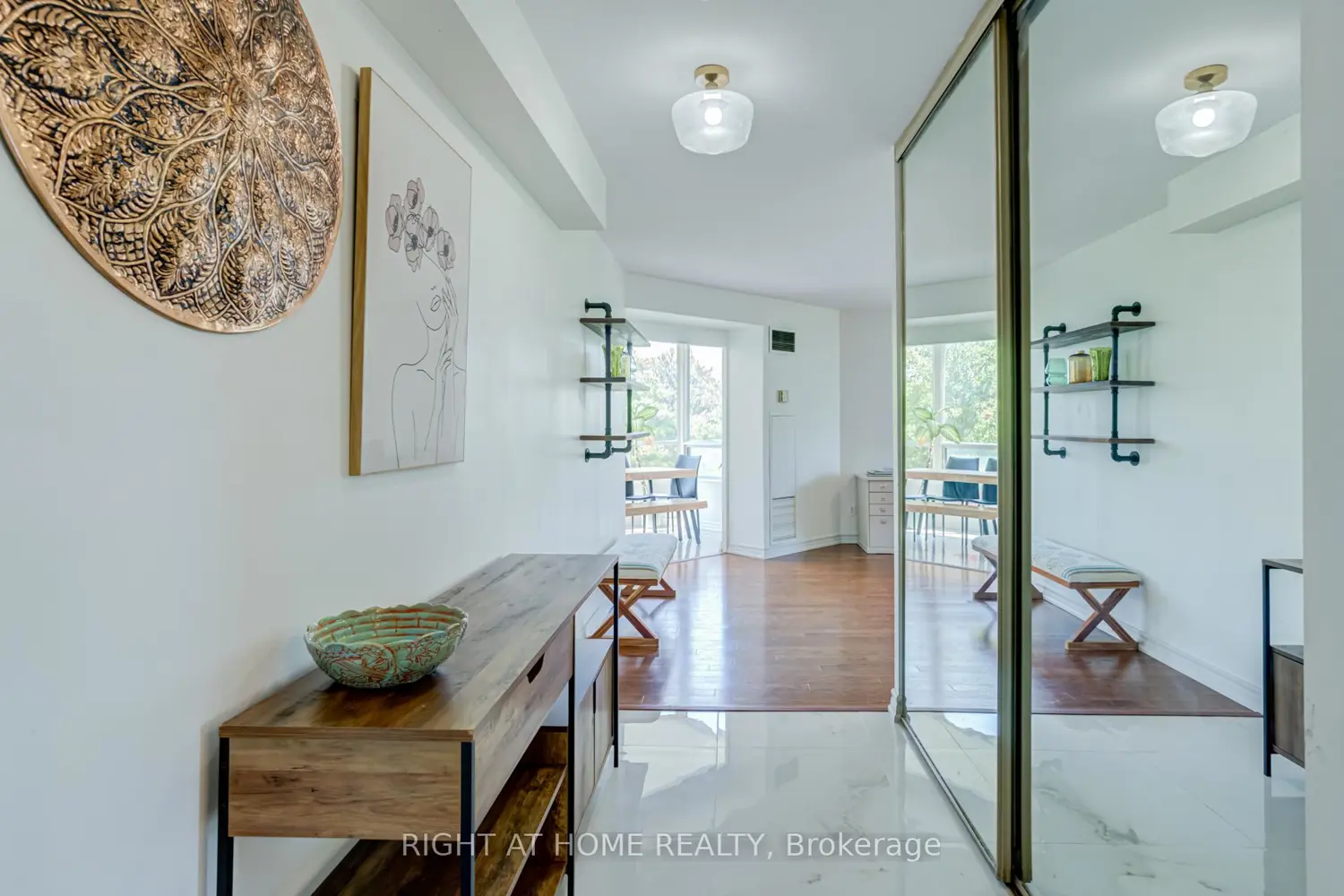1101 Steeles Avenue 411 photo 4