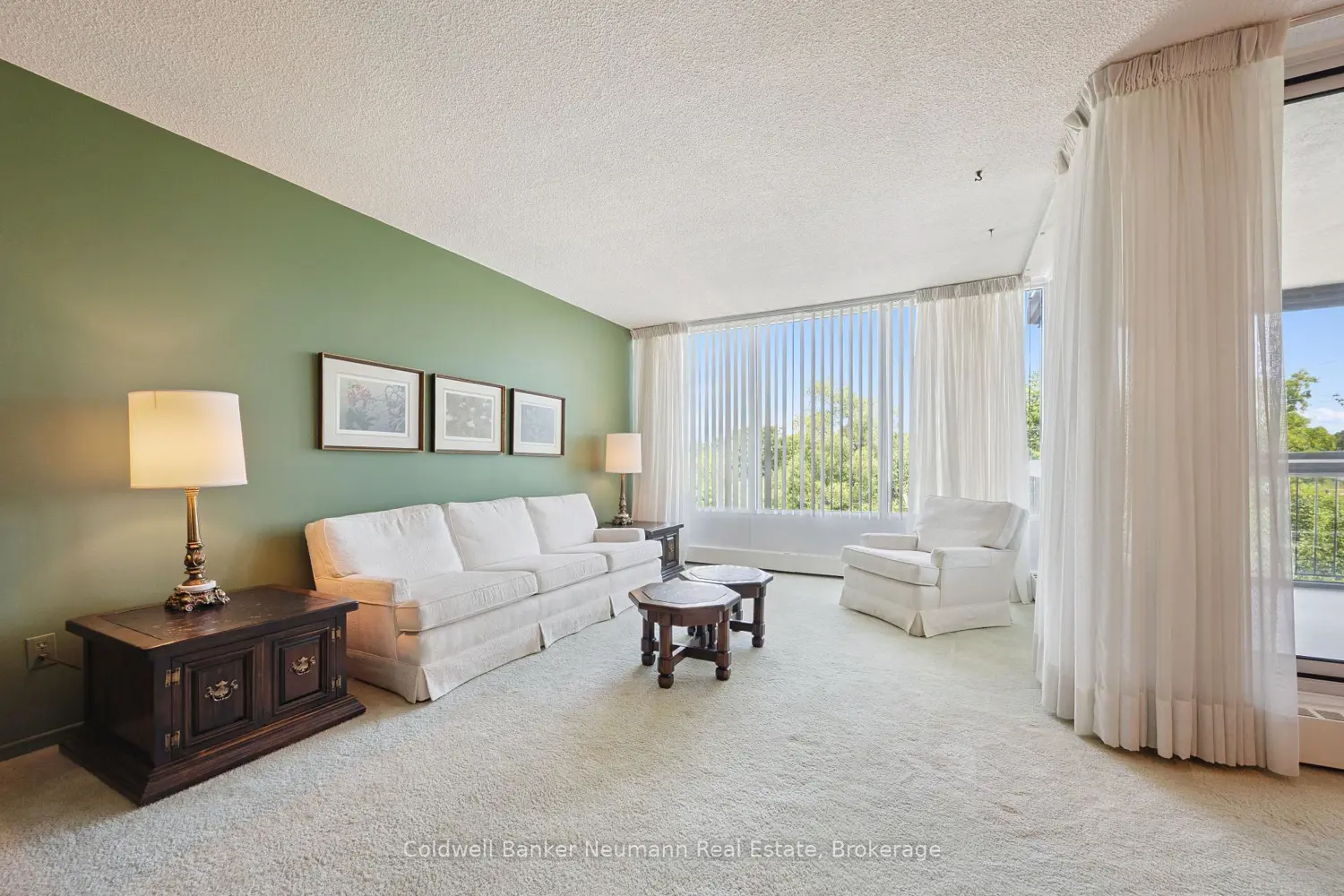 23 Woodlawn Road 305 photo 5