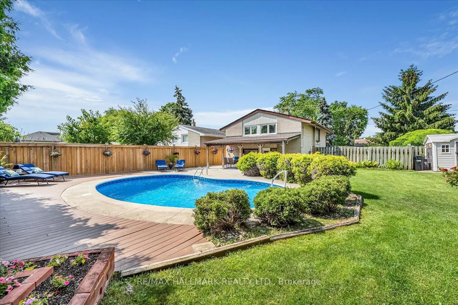 433 Seabourne Drive photo 5